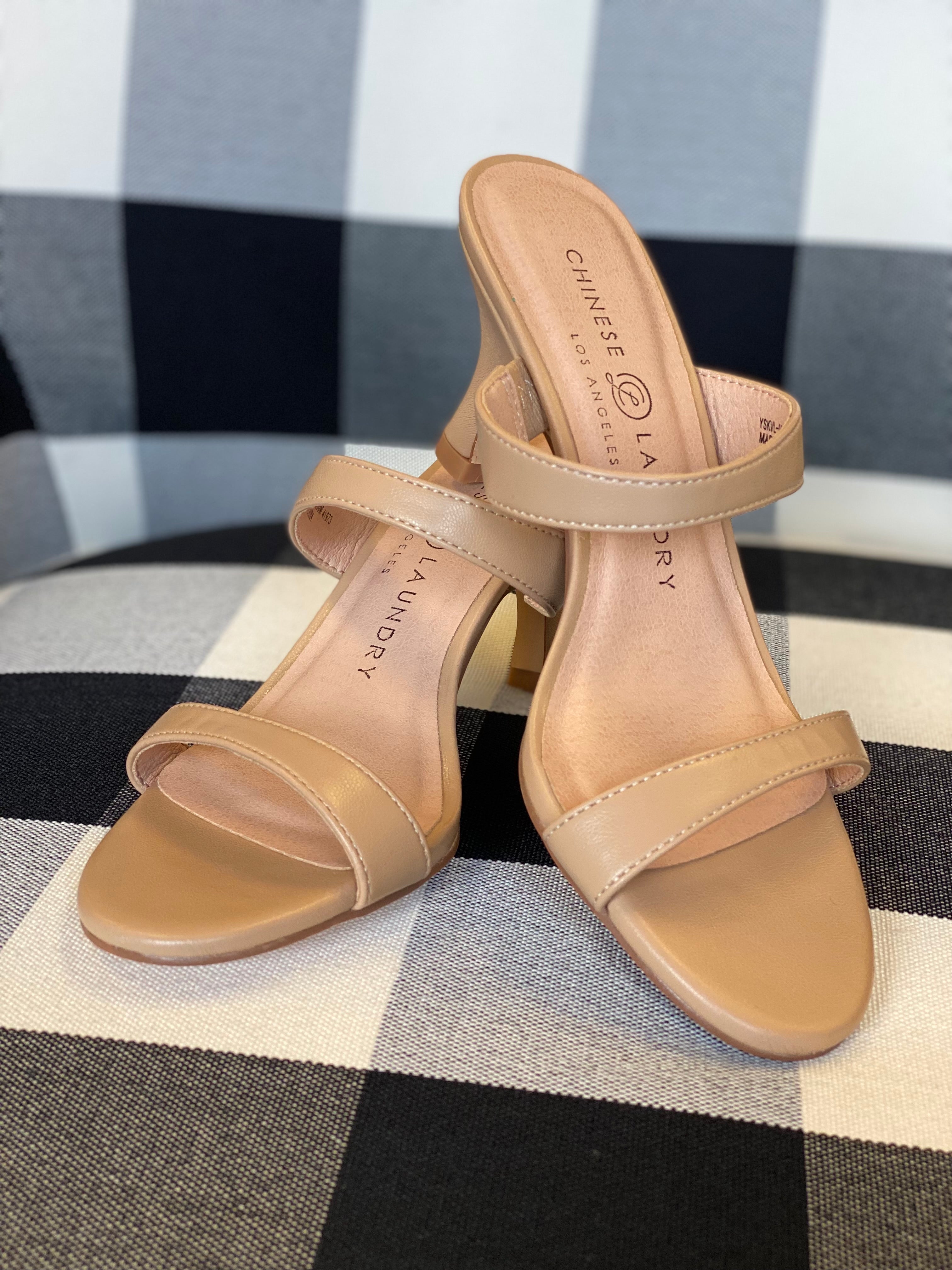 Chinese Laundry Yamila Smooth Sandal - Nude