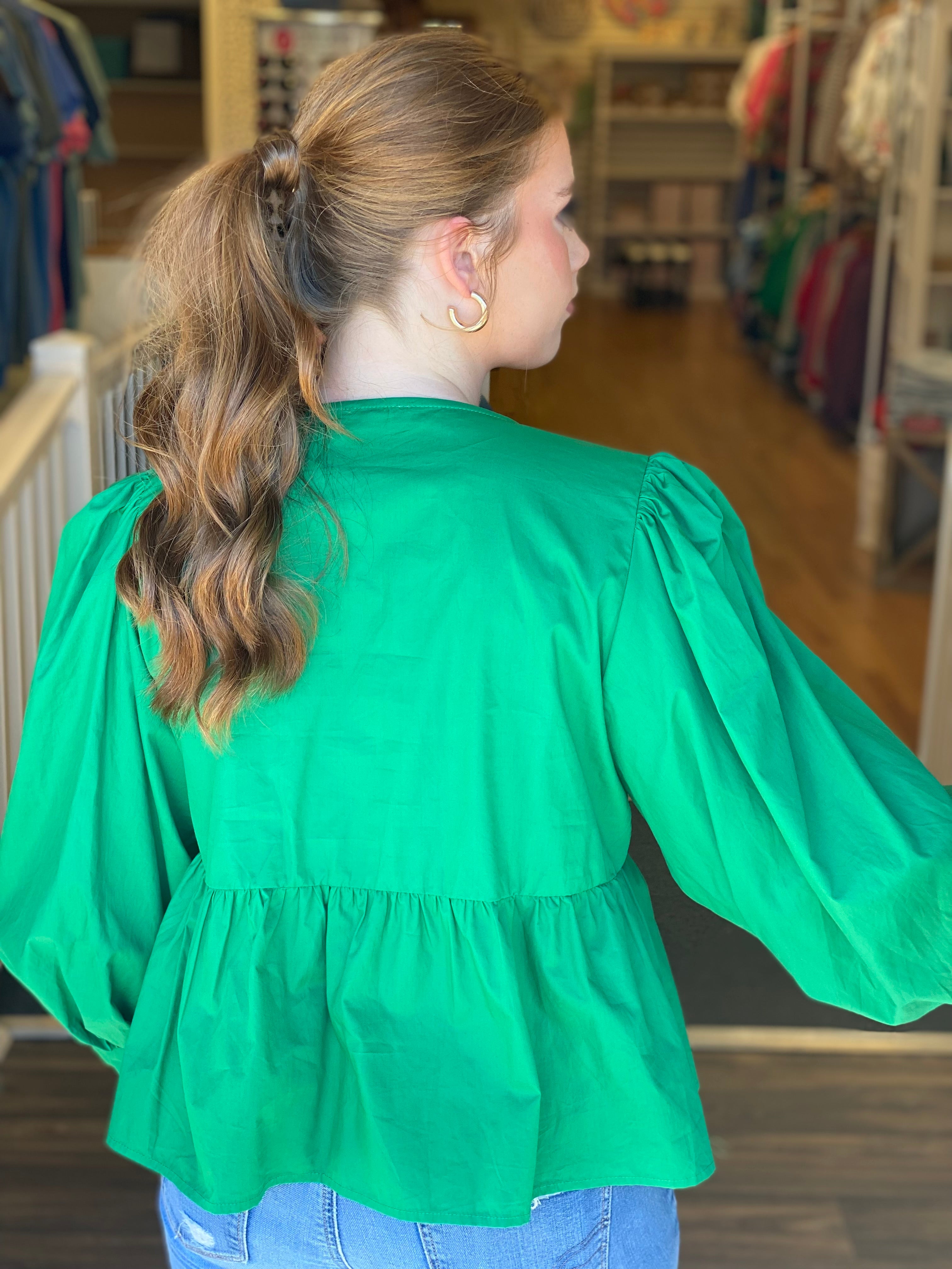 Picture Perfect Top - Kelly Green