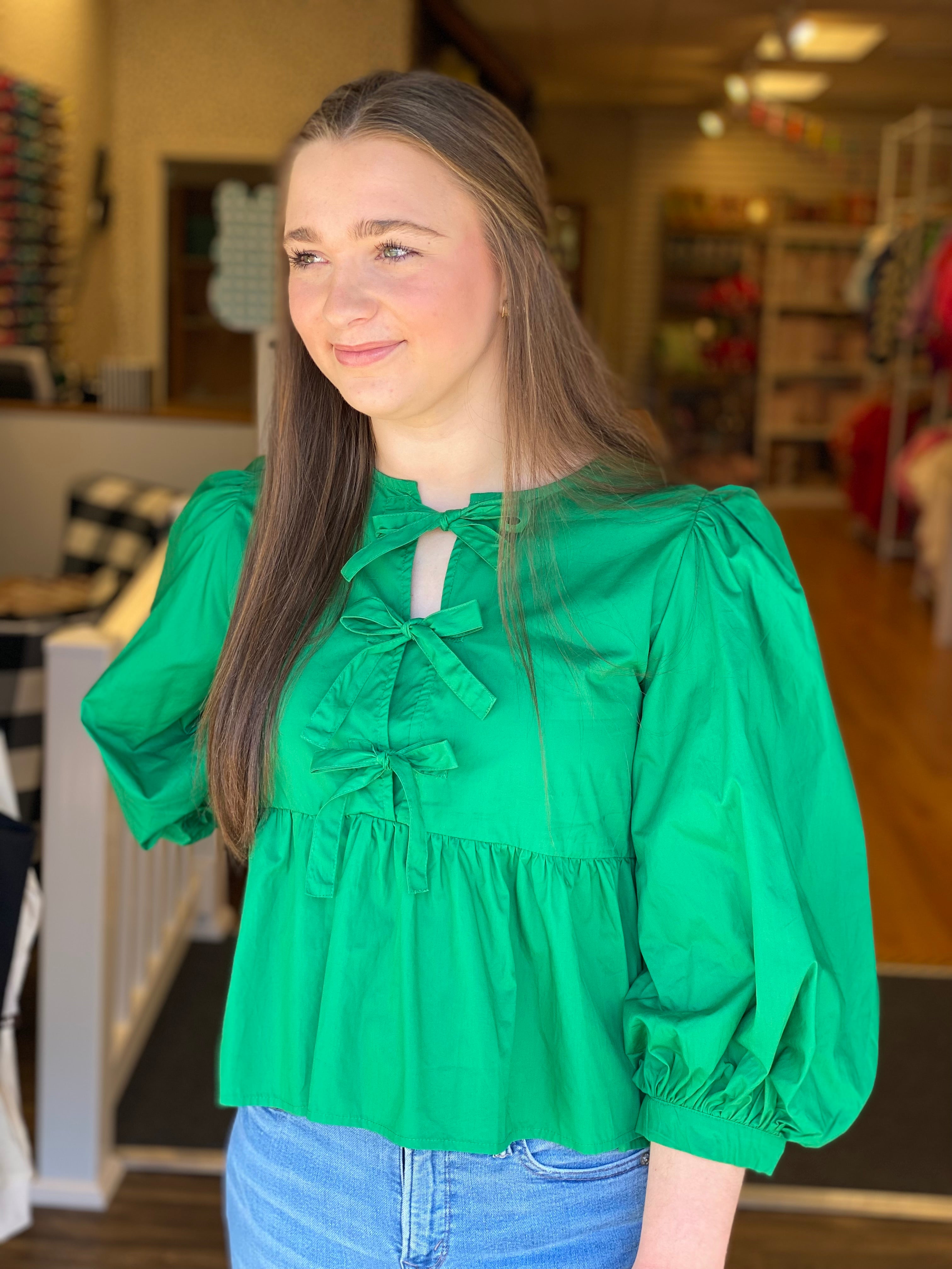 Picture Perfect Top - Kelly Green